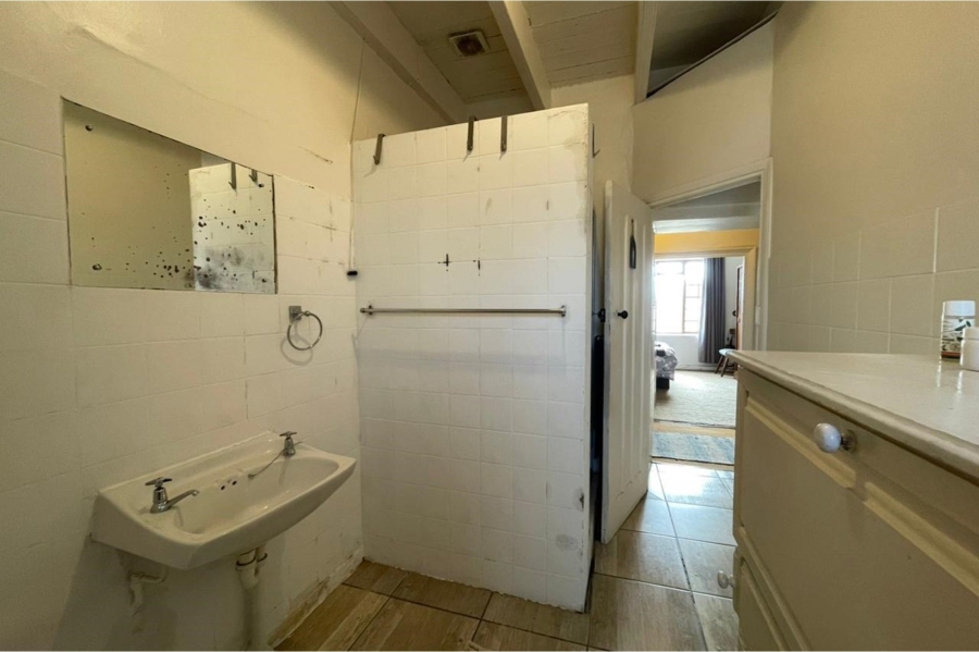 5 Bedroom Property for Sale in Stompneus Bay Western Cape